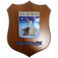 CREST IN METALLO SMALTATO BASE LEGNO 22,5X17,5CM11 R.M.V. AERONAUTICA MILITARE