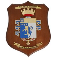 CREST IN METALLO SMALTATO BASE LEGNO 22,5X17,5CM 82 RGT FANTERIA TORINO ESERCITO ITALIANO