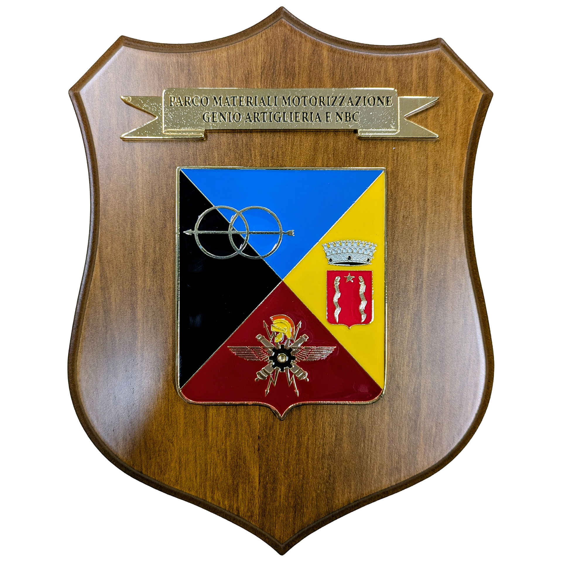 CREST IN METALLO SMALTATO BASE LEGNO 22,5X17,5CM PARCO MAT.MOT.GENIO NBC